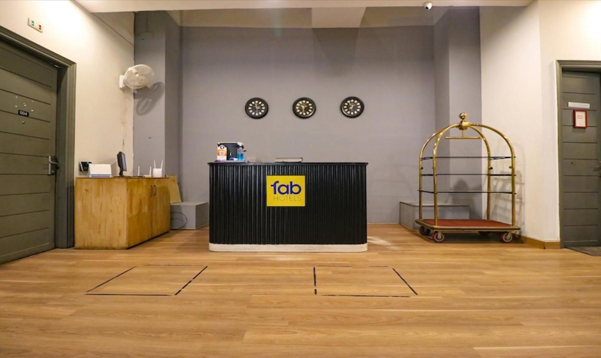 Fabhotel Majestic Jpm I Nuova Delhi Esterno foto